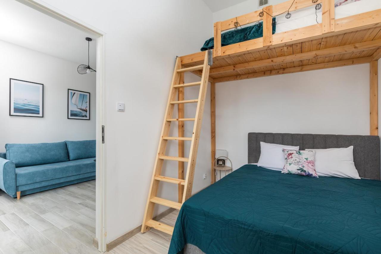 Kolejowa Apartment With A Mezzanine Miedzyzdroje By Noclegi Renters Zewnętrze zdjęcie